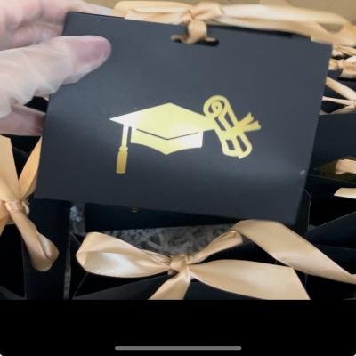 بوكس توزيعات تخرج ١٢ حبه 